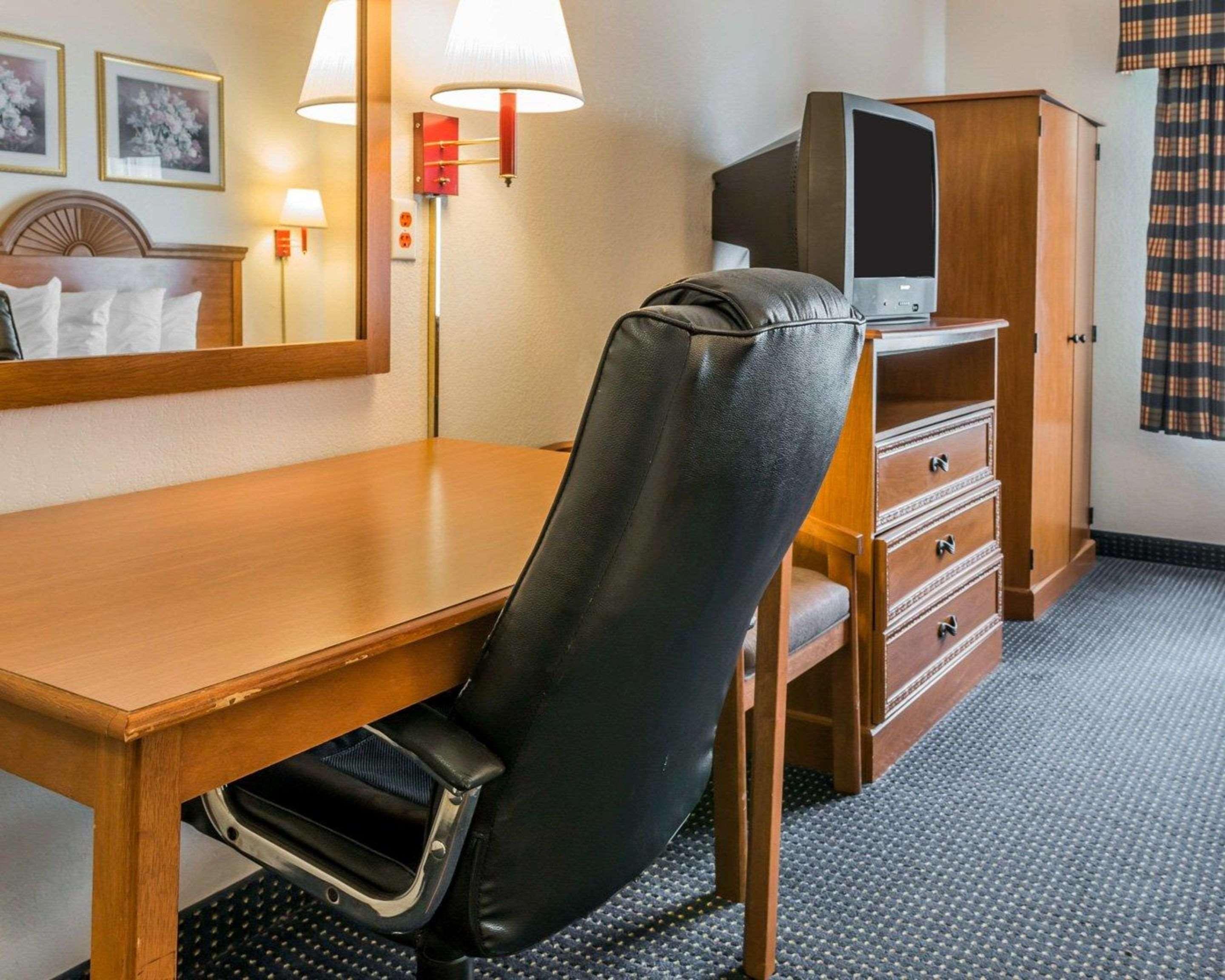 Quality Inn I-94 Near Wings Stadium Kalamazoo Kültér fotó